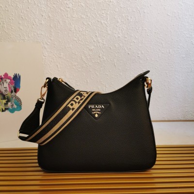 Prada Shoulder Bag In Black Grained Leather